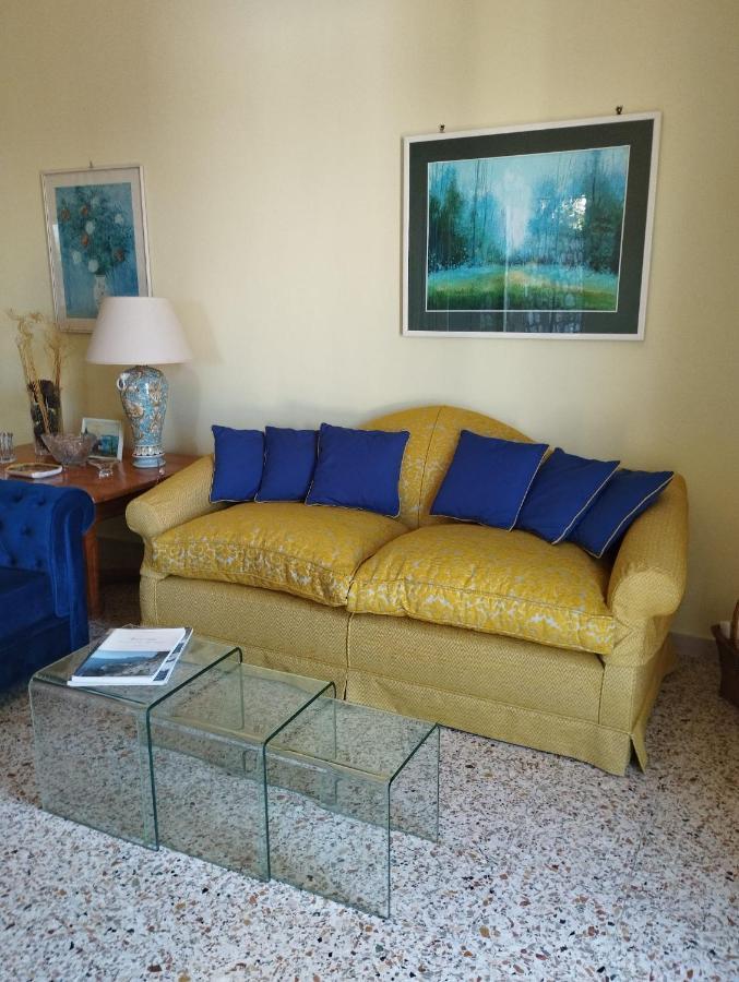 Villa L'Ulivina Соренто Екстериор снимка