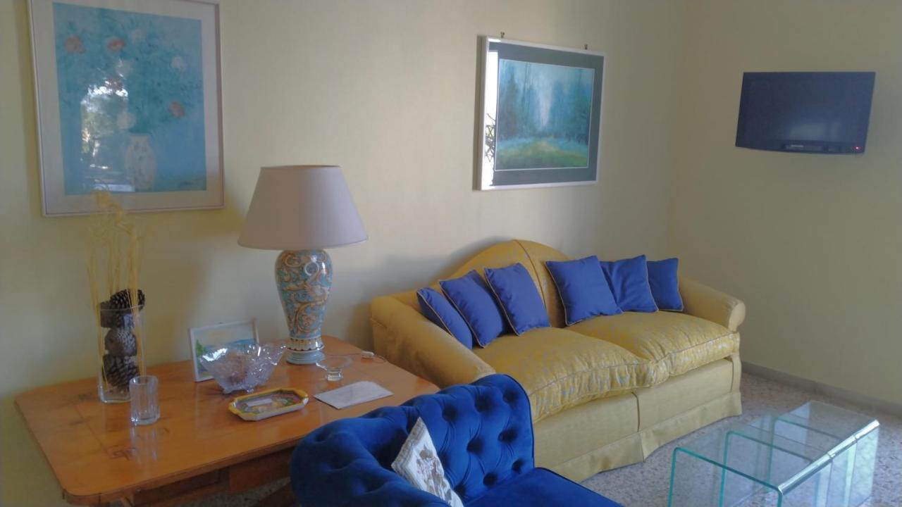 Villa L'Ulivina Соренто Екстериор снимка