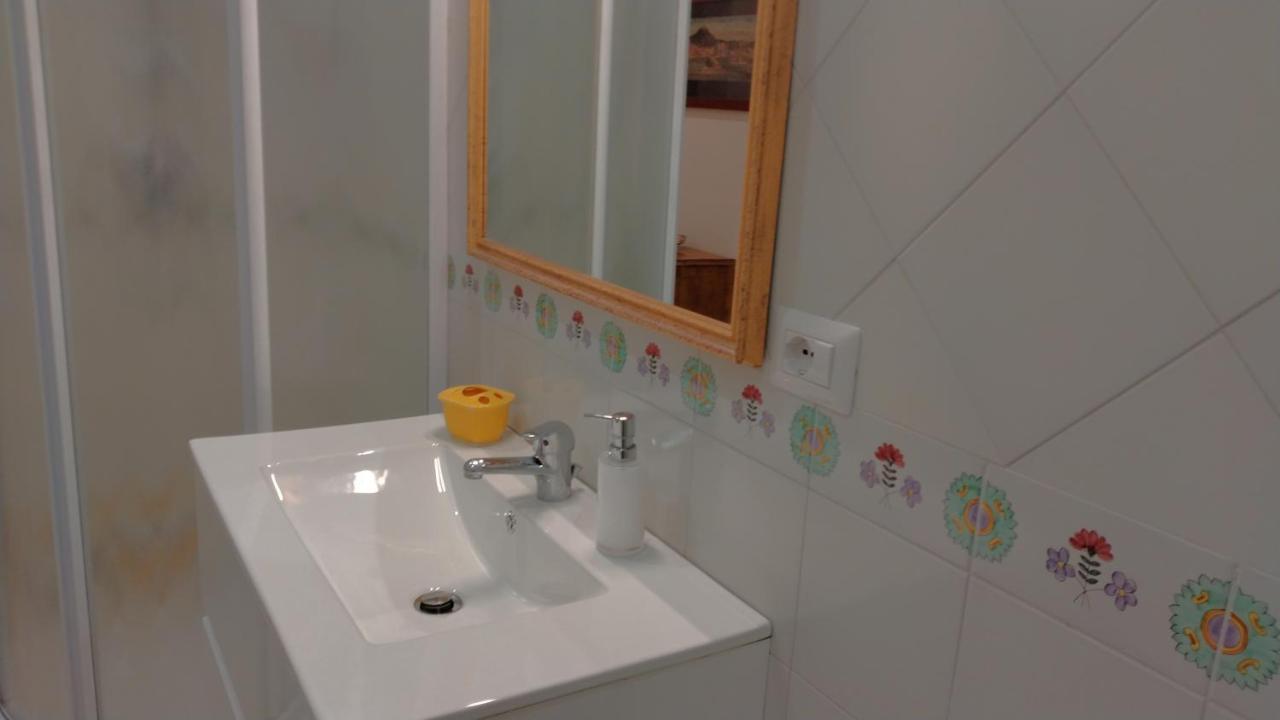 Villa L'Ulivina Соренто Екстериор снимка