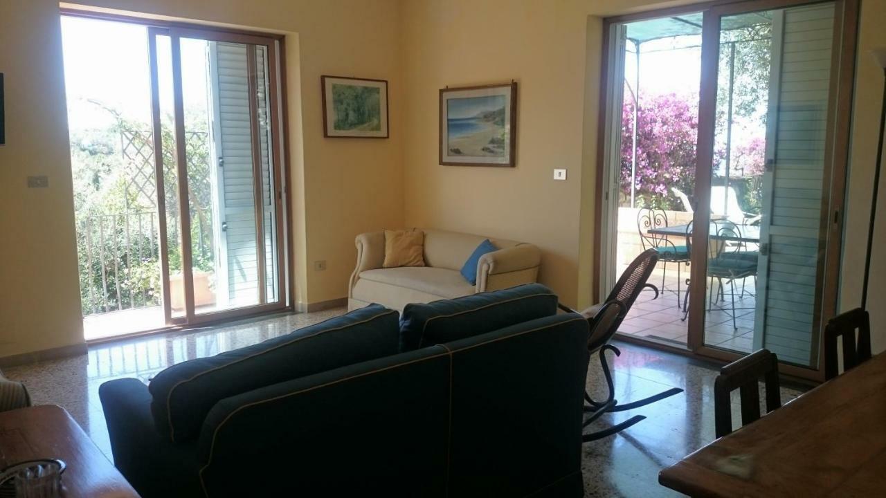 Villa L'Ulivina Соренто Екстериор снимка