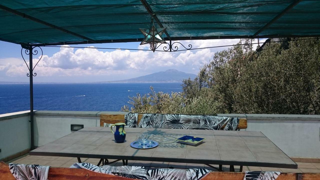 Villa L'Ulivina Соренто Екстериор снимка