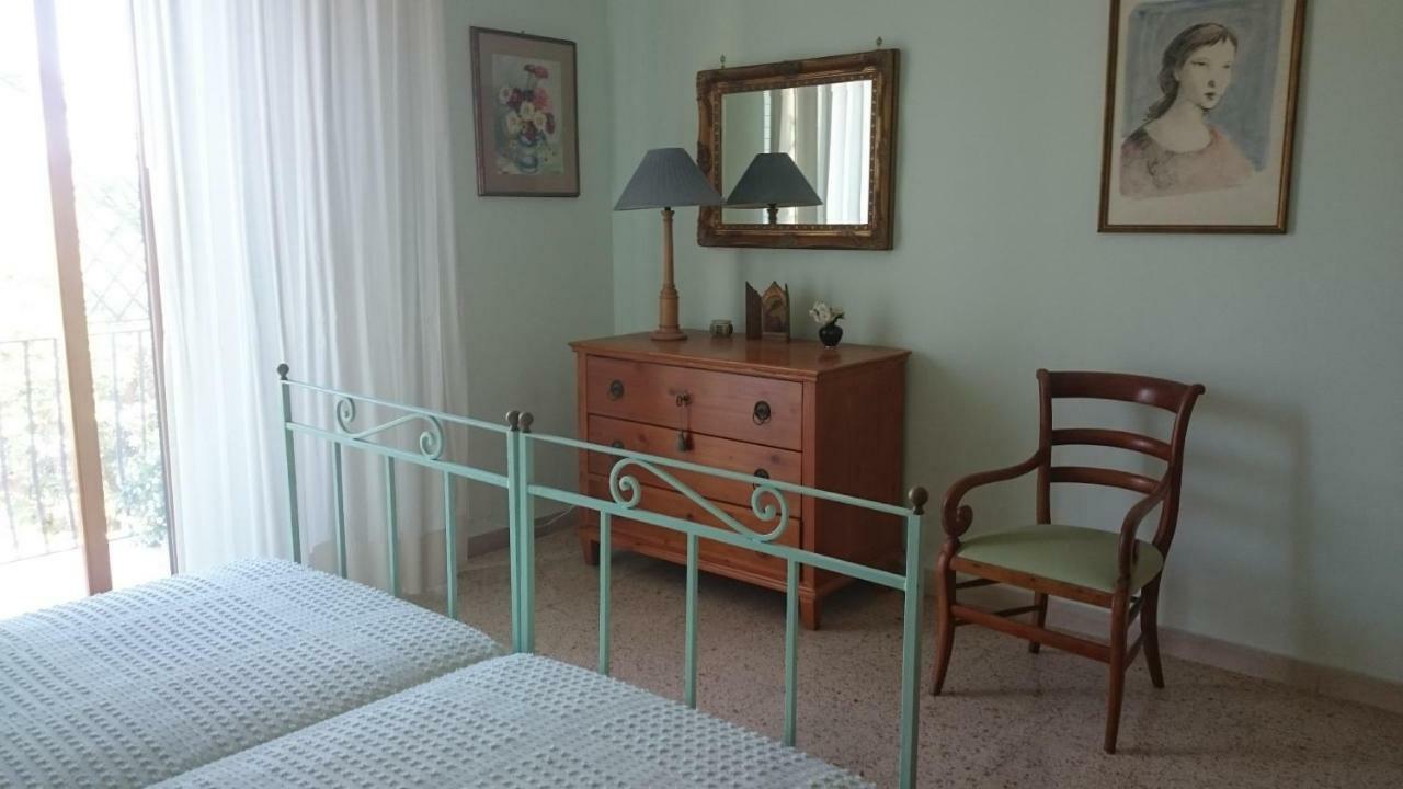 Villa L'Ulivina Соренто Екстериор снимка